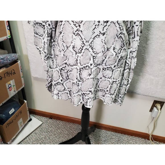 VIX Paula Hermanny Cover Up Women Small White Snake Print Sleeveless V Neck Logo - Picture 3 of 11